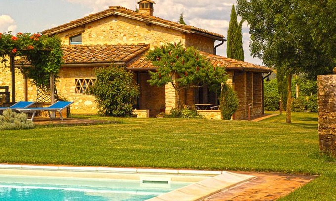 Abbadia a Isola House | Monteriggioni Villa Sleeps 6 Pool WiFi