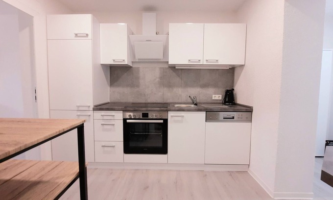 Aschersleben Apartment | ★ Monteur-Apartment up to 2 pers. ✔Terrace✔Grill✔Wifi✔NETFLIX