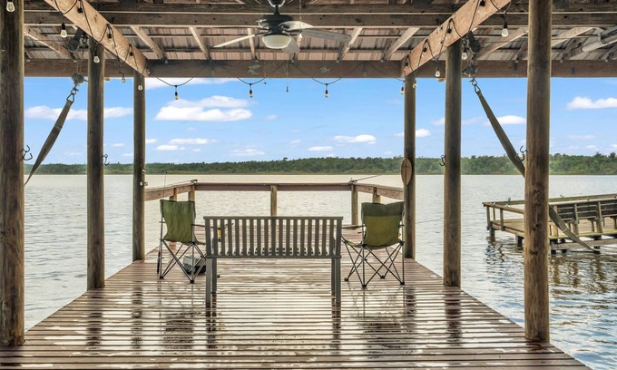 Fedhaven House | Month Stays Welcome! Lakefront Fishing Cottage |Private Dock | Canoe & Explore Old Florida's Views
