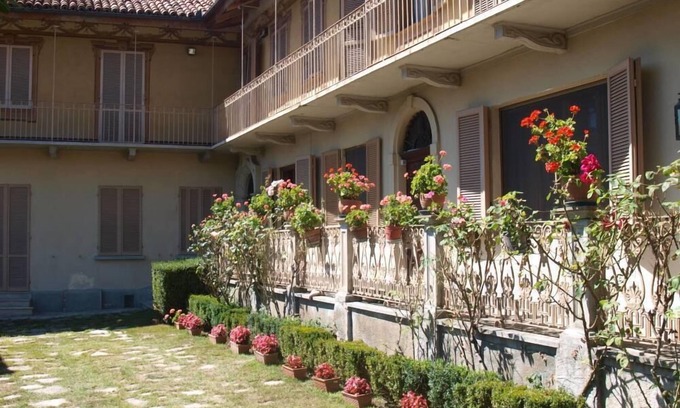 Borgo House | Monticello D Alba: Mansion - Via settentrione 2 12066 Monticello d'Alba