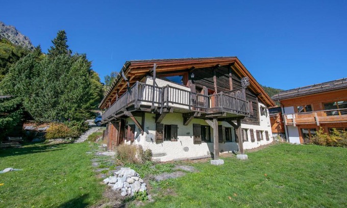 Montroc Apartment | Montroc Apartment Sleeps 8