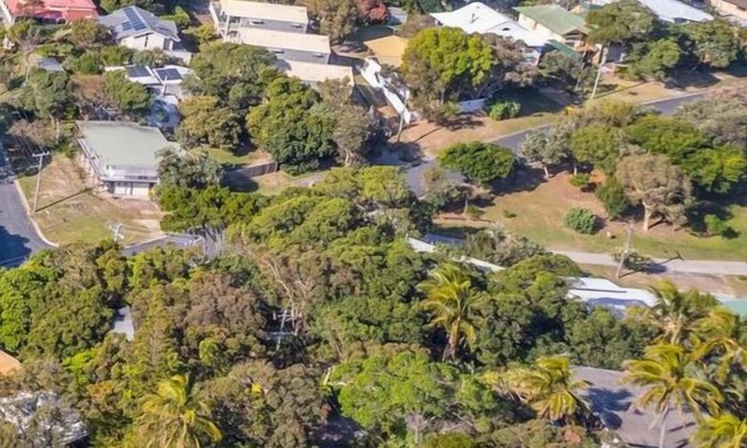 Point Lookout House | Moonshine Beach Shack by Discover Stradbroke