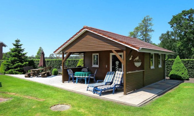 Moorhusen Apartment | Moorhusen Apartment, Sleeps 8 with Free WiFi