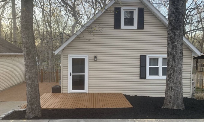 Gilbertsville House | Moors Resort location 3 Bedroom House w/Patio Dock and room for trailer parking
