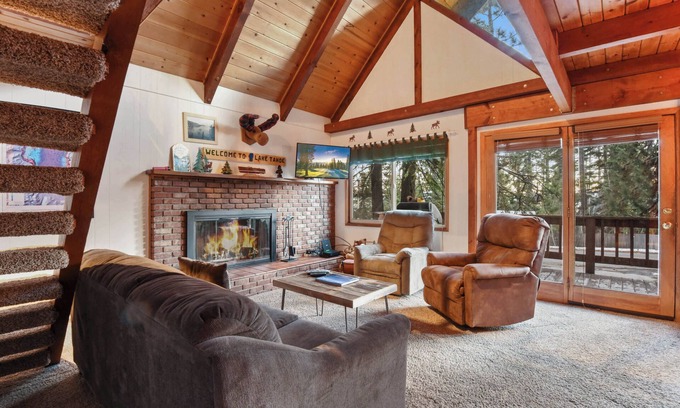 Tahoe City House | Moose Cabin | Year-Round Outdoor Fun w/BBQ