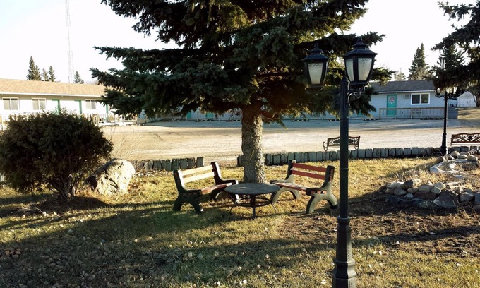 Moosomin Hotel | Moosomin Motel