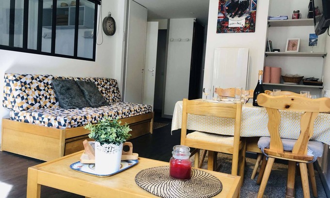 Les Avanchers-Valmorel Apartment | Morel 11 - Cosy 2-room flat overlooking the Planchamp ski slope