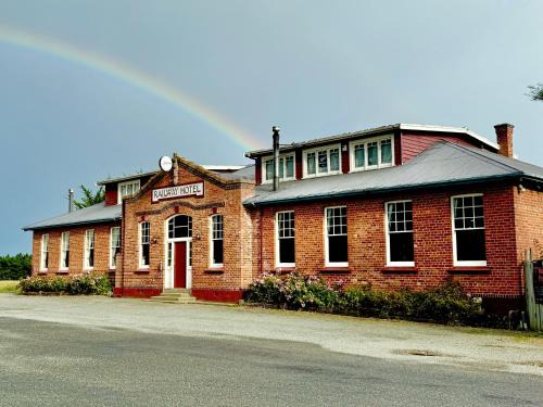 Mossburn Hotel | Mossburn Railway Hotel