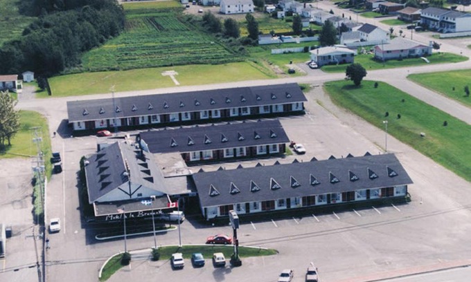 Sainte-Anne-des-Monts Hotel | Motel à la Brunante