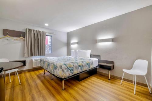 Little Rock Hotel | Motel 6 Little Rock AR South