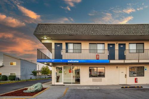 Twin Falls Hotel | Motel 6-Twin Falls, ID