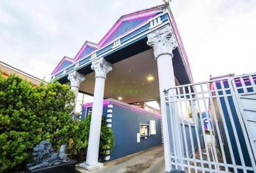 Orleans Hotel | Motel My Garden 4