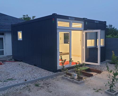 Nitra Apartment | Motel Tiny House