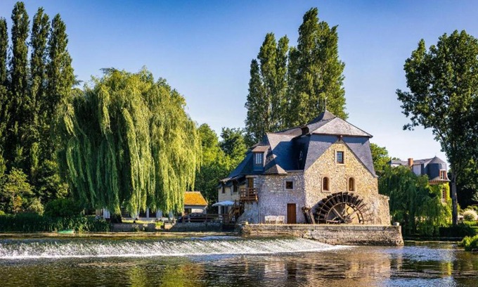 Parce-sur-Sarthe House | Moulin d'Ignières