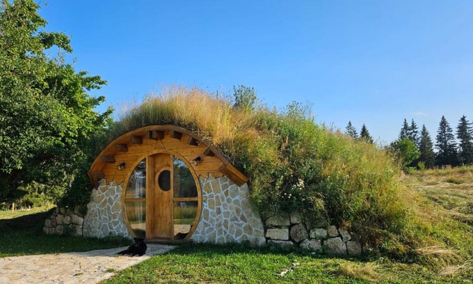 Milici Cabin | Mountain bungalows and a Hobbit House - Jazavčije Rupe