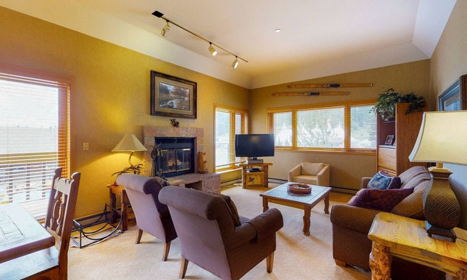 Purgatory Condo | Mountain dream with ski-In/ski-Out Access, WiFi, hot tub, & pool