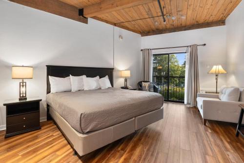 Wintergreen House | Mountain Inn Studio 92 with Wintergreen Advantage
