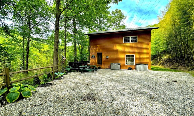 Topton Cabin | Mountain Memory Cabin