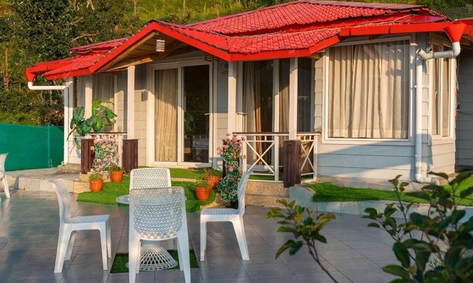 Kaul Villa | Mountain Retreat, Mukteshwar by Ebony Stays| Luxury 6BHK with Himalayan Views