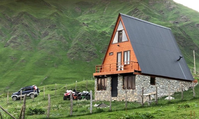 Ushguli Ski Chalet | Mountain View - A-Frame Cabin Ushguli