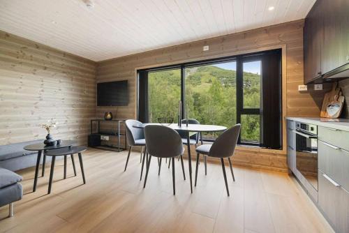 Oye House | Mountain View Apartment - 102