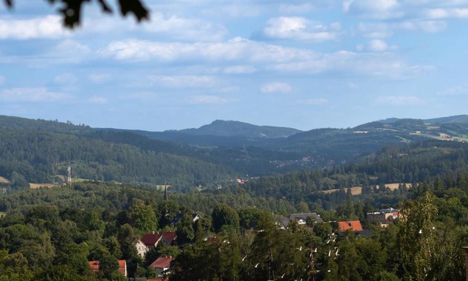 Jedlina-Zdroj House | Mountain View Guest Rooms