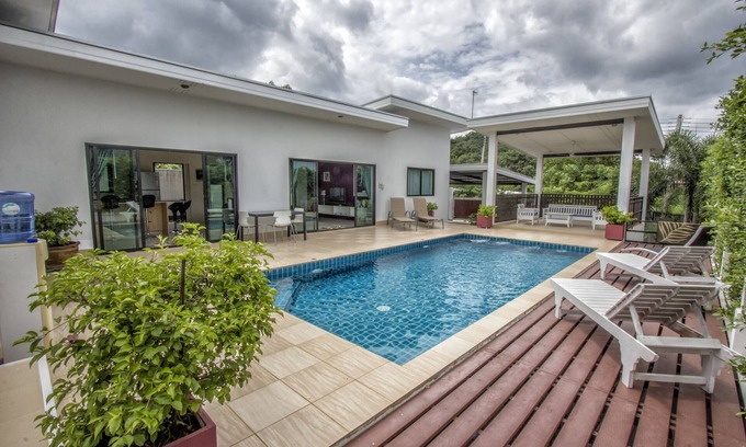 Hua Hin Villa | Mountain View Pool Villa SUMMER SPECIALS