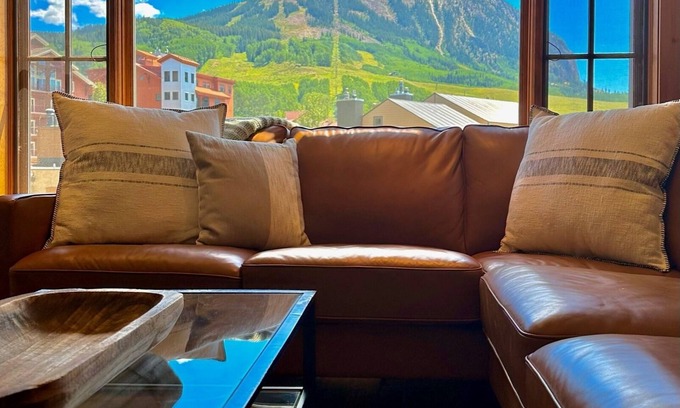 Crested Butte Condo | Mountain View - Walk to Slopes - Hot Tub - Fireplace