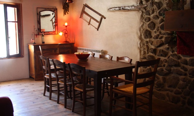 Illier-et-Laramade House | Mountain village house for 6 people, maximum sunshine.