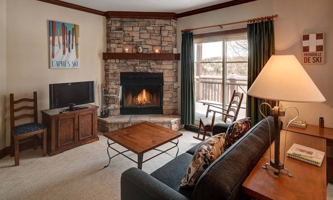 Mont-Tremblant Condo | Mountainside Mont Tremblant Resort Condo - Pool in the summer and AC