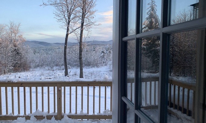 Tamworth Cottage | Mountainside Retreat! Pet Friendly! Great Views! Very Private.