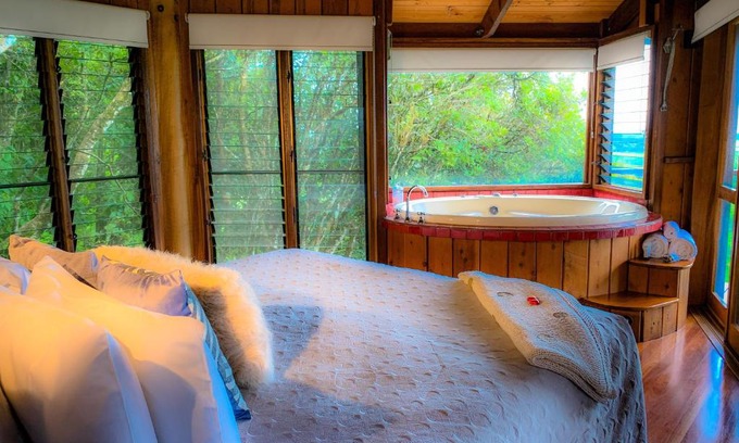 Peeramon Cabin | Mt Quincan Crater Retreat