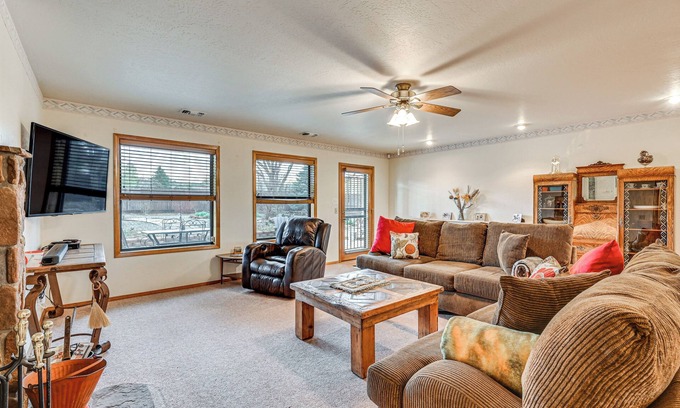 Flagstaff House | Mtn-View Family Home w/Grill in Flagstaff!