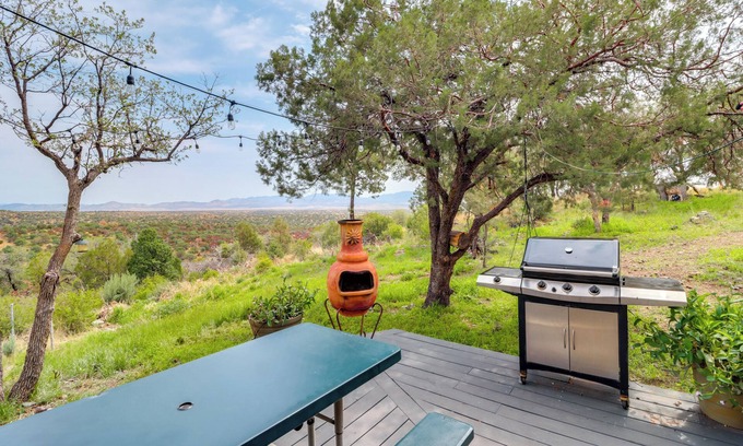 Patagonia Cabin | Mtn-View Haven: 24 Mi to Patagonia Lake!