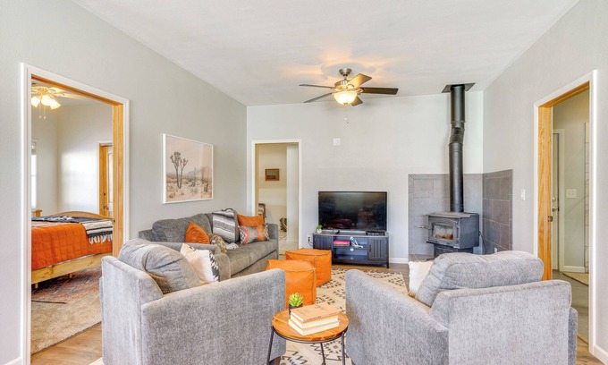 Pueblo House | Mtn-View Hideaway w/Wood Stove in Pueblo!