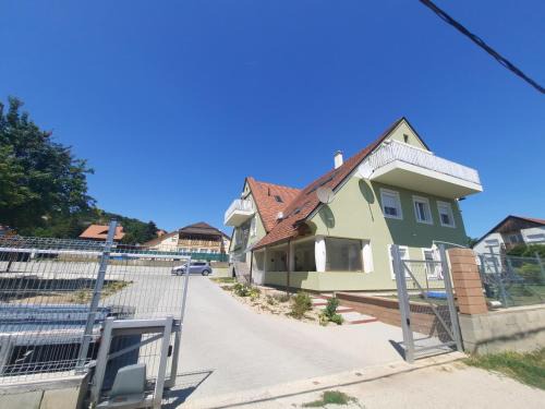 Vonyarcvashegy Apartment | Mulató utca 1, 8 személyre
