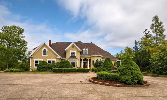 Mulgrave Villa | Mulgrave Mansion