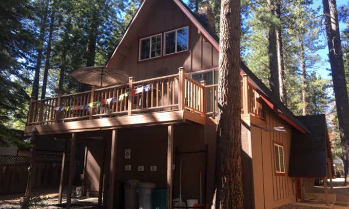 South Lake Tahoe Cabin | Multi-level A-Frame Cabin w/PRIVATE HOT TUB, SAUNA n-Sleeps 8, 2 cars only
