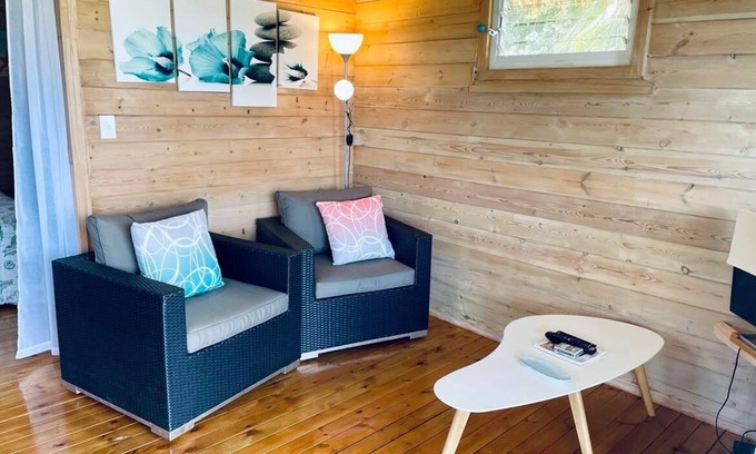 Bouvet Island Cottage | Muri Motu Outlook Cottage 2