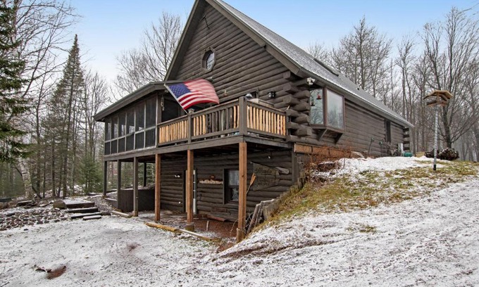Presque Isle House | Murphy Lake House