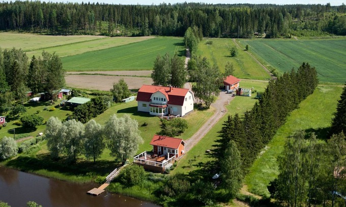 Maentsaelae House | Mustijoenranta by Interhome