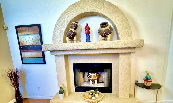 El Paso House | My Charming Home, Cozy, in the Heart of West Side