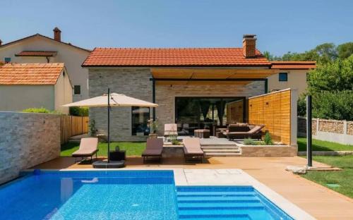 Donji Prolozac Villa | MY DALMATIA - Luxury villa Prolozac with private heated pool