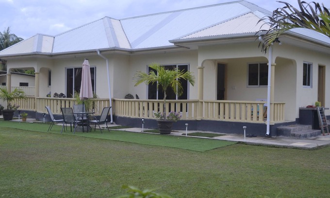 Praslin Island Villa | MY OZI PERL GUEST HOUSES - VILLAS