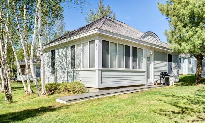 Summer Village Cottage | MyDreamComeTrue-Cottage 101-Summer Village-2 miles from beach-Book now for 2025