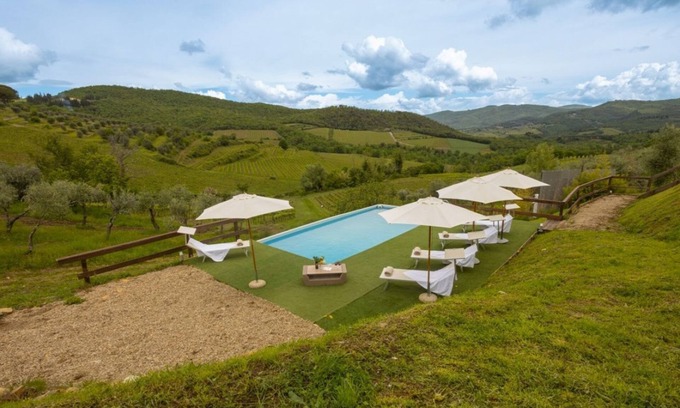 Panzano in Chianti Villa | MyExclusiveItaly - Villa Chianti with pool near the vineyard