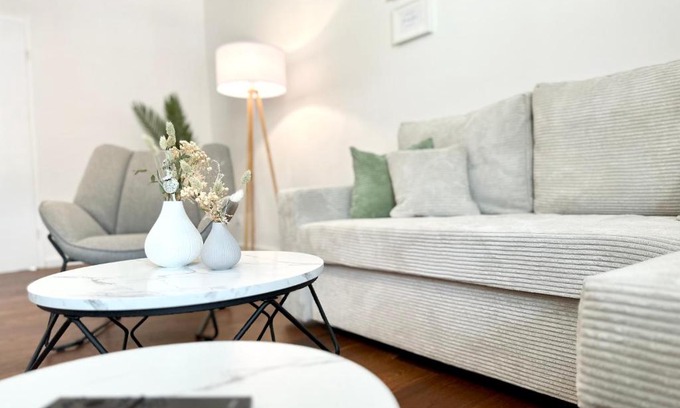 Heidelberg Apartment | MyStay: Zentral I Design I Prime I Gäste WC