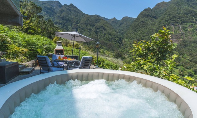 Sao Vicente Cottage | Mystic Mountain by Atlantic Holiday