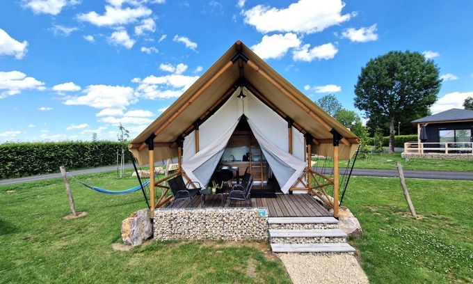 Houthem Cabin | n/a