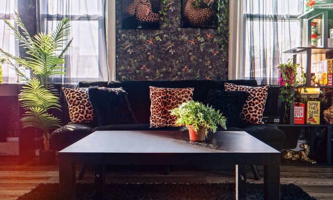 Delair Apartment | n"Philly’s Wild Romance Hideaway: Immerse in a Jungle of Passion"
